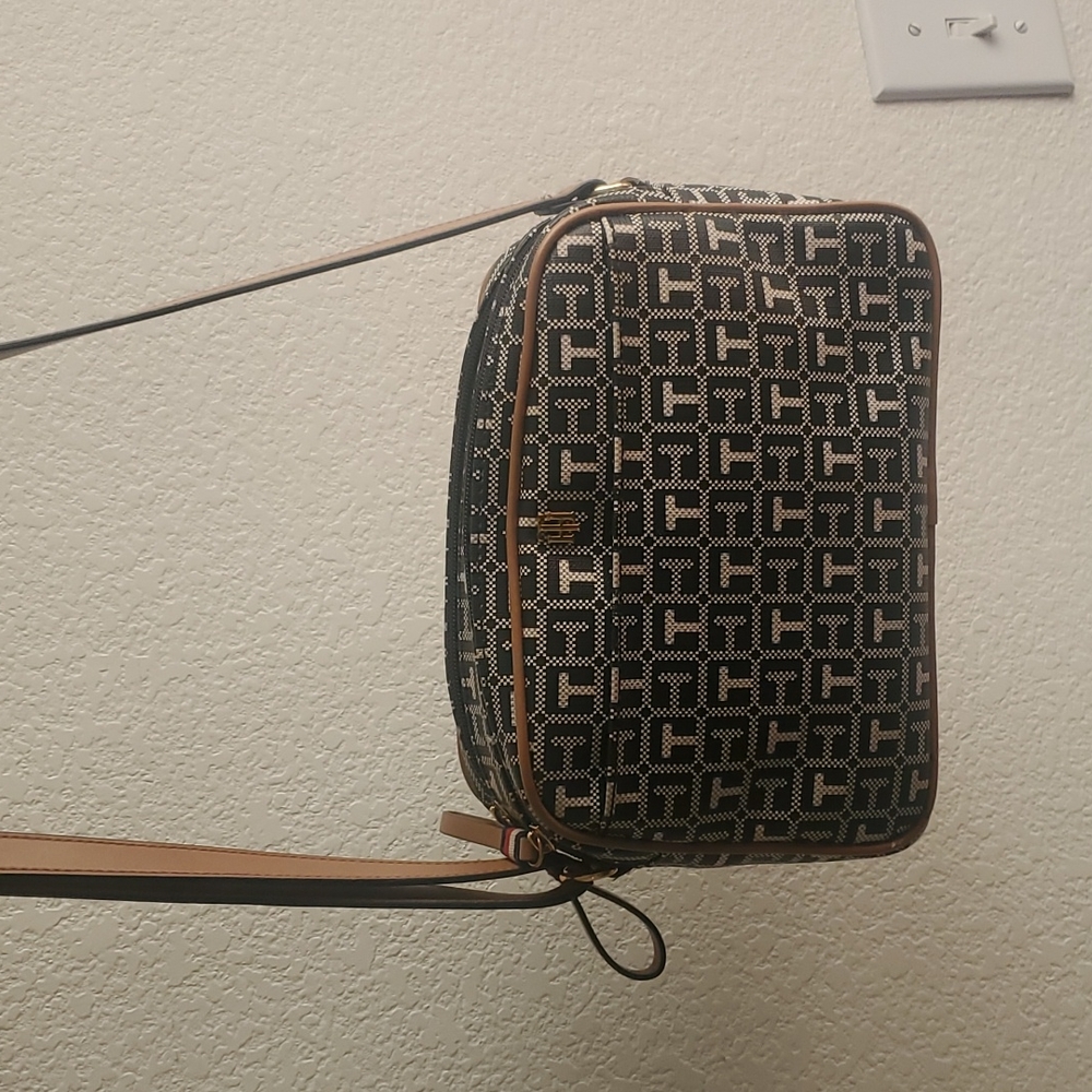 Tommy Hilfiger Shoulder Bag